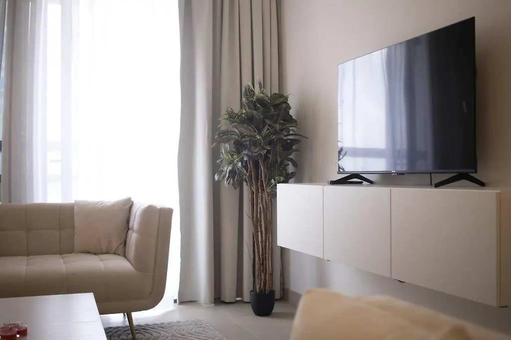 Beautiful Apartament In Sharjah 0*,